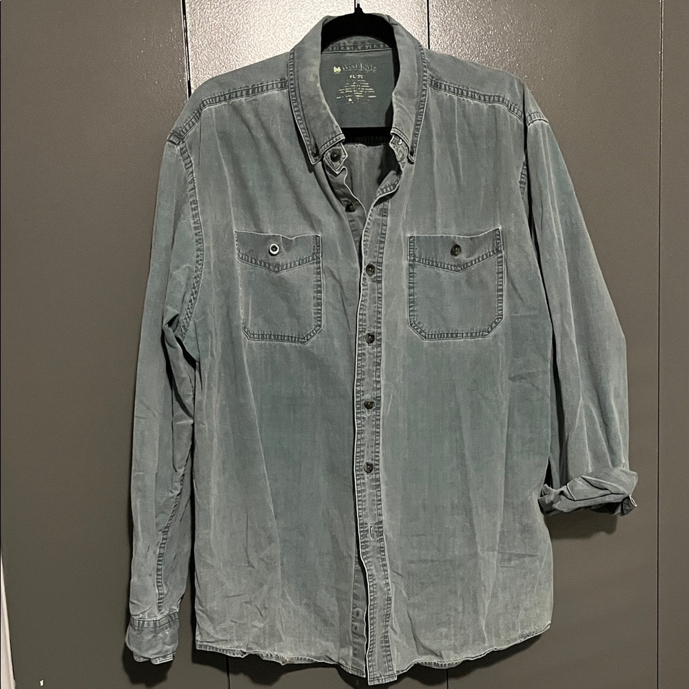 Vintage 90s Wind River Green-Grey Button-Up Shirt